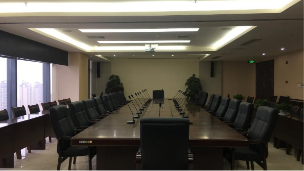 綿陽會議室學術報告廳用會議音柱好還是同軸會議音箱好